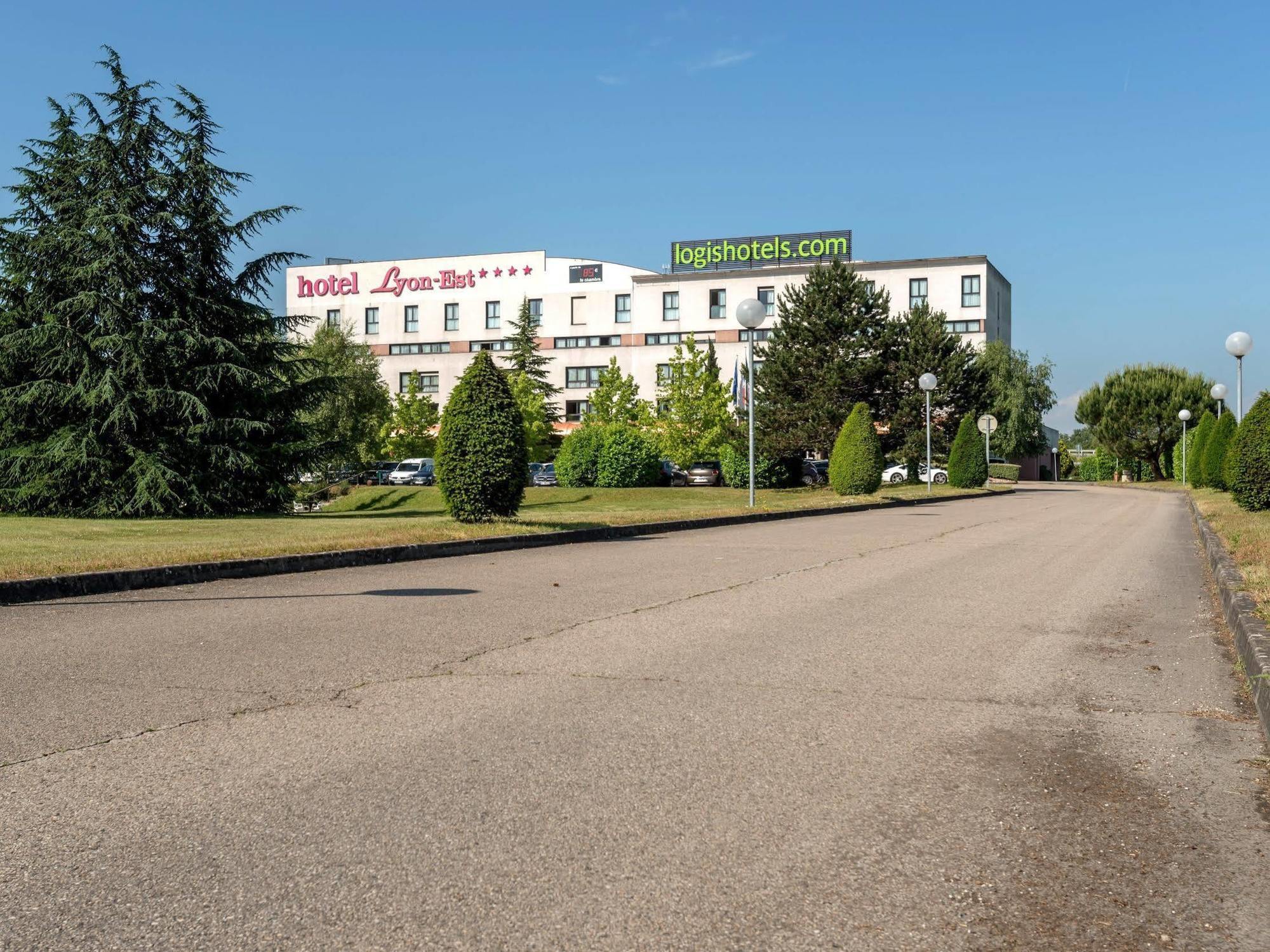 Logis Lyon Est Porte De L'Ain Saint-Maurice-de-Beynost Exterior photo